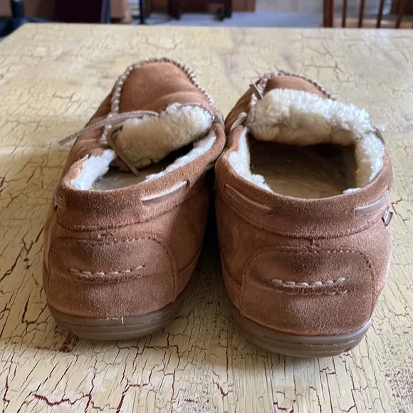 Gently used Mens LL bean slippers size 13 medium - Picture 6 of 11